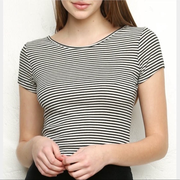 Brandy Melville Tops - Brandy Melville • Ellie Top